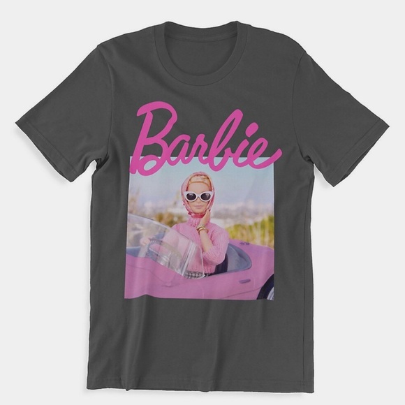 Barbie T-shirt - Picture 1 of 1